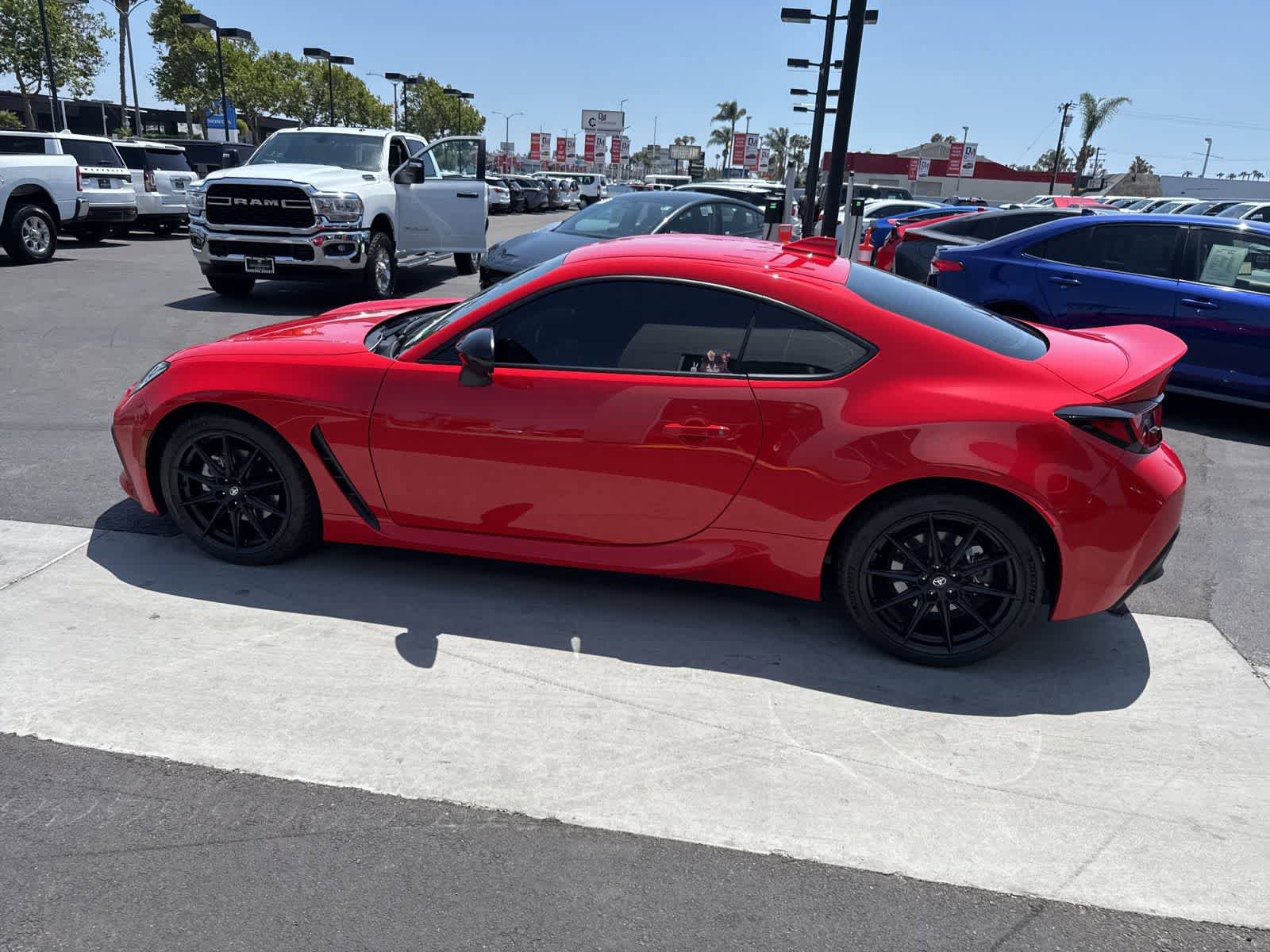 Used 2023 Toyota GR86 Premium RWD image 9