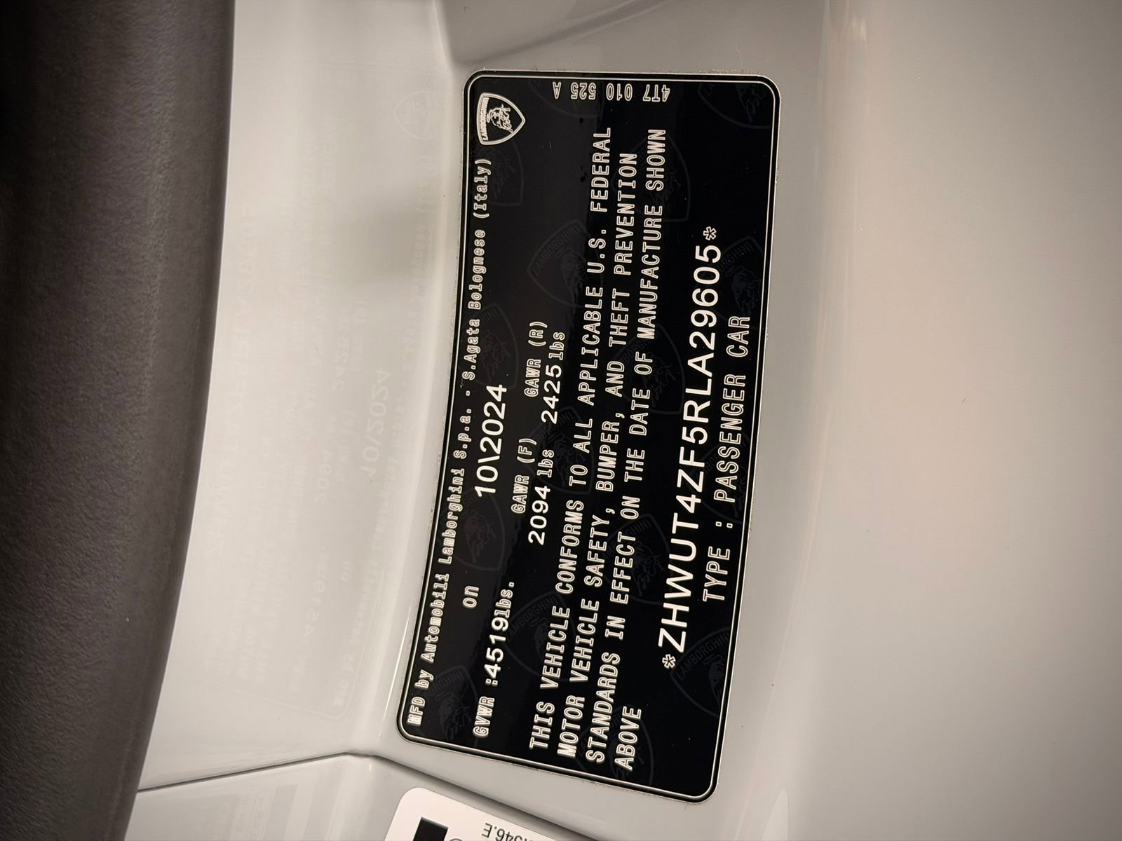 Used 2024 Lamborghini Huracan EVO image 62