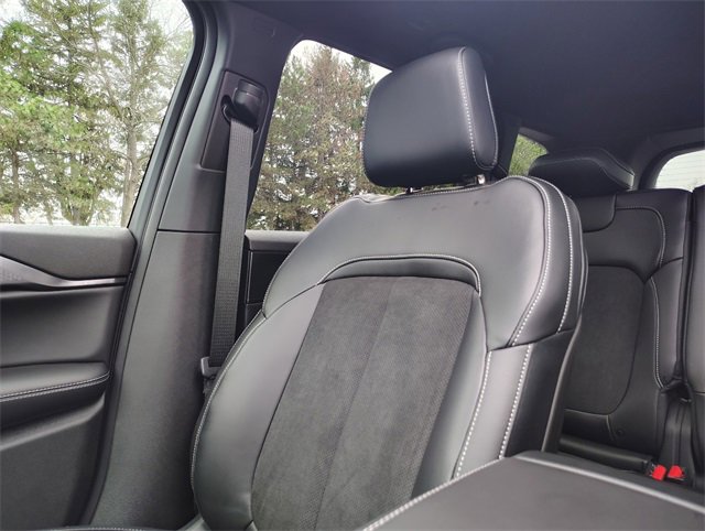 New 2025 Jeep Grand Cherokee Altitude image 26