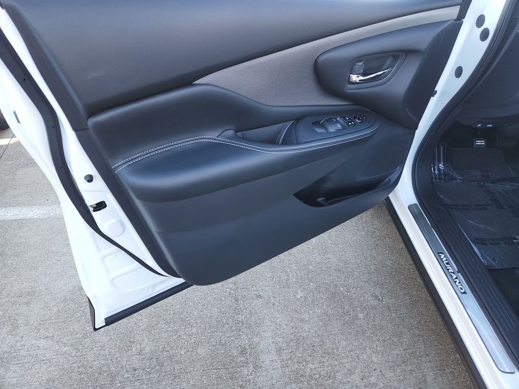 Certified 2024 Nissan Murano SV w/ SV Midnight Edition Package image 27