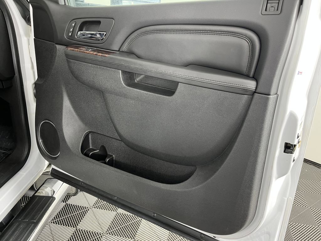 Used 2013 GMC Sierra 3500 Denali image 16