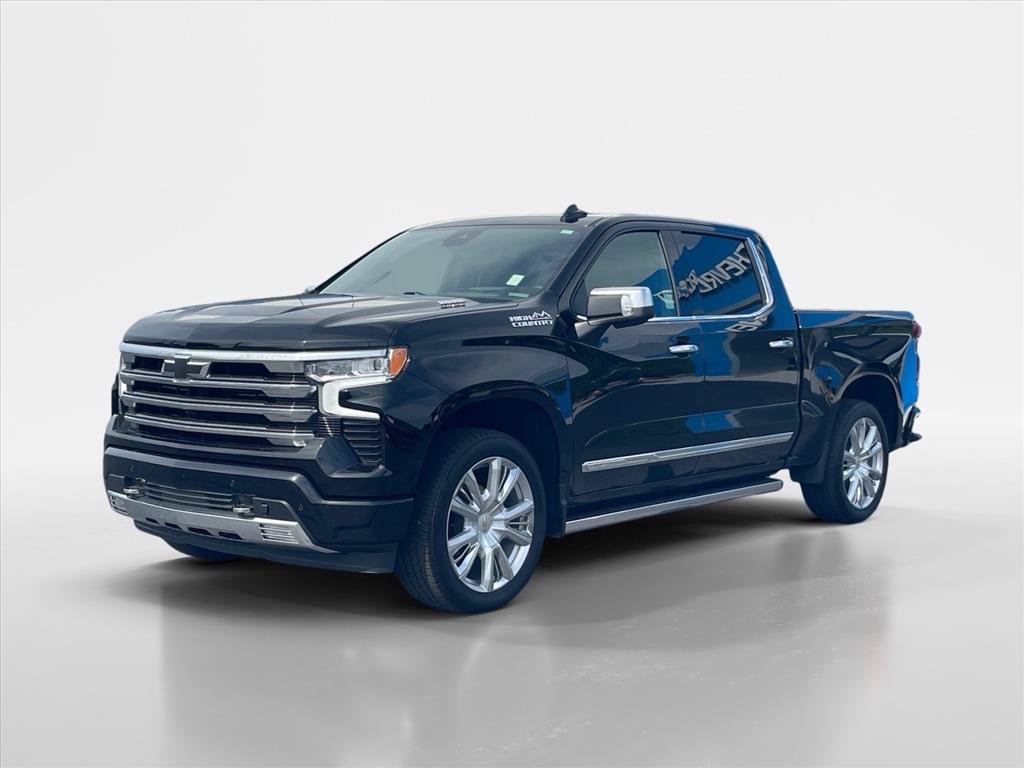 Used 2025 Chevrolet Silverado 1500 High Country AWD/4WD video 3