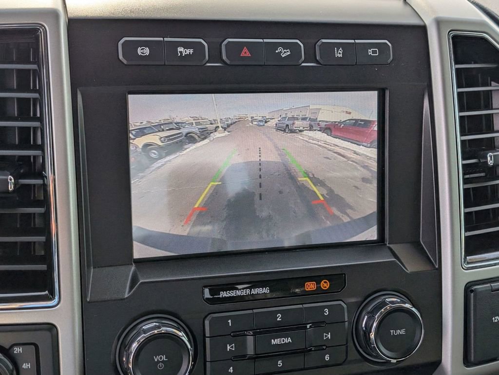 Used 2020 Ford F250 Lariat w/ Lariat Value Package image 3