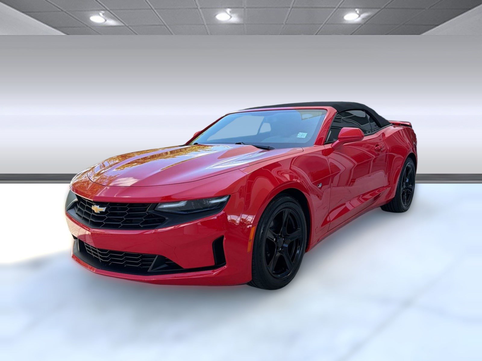 Used 2020 Chevrolet Camaro LT image 18