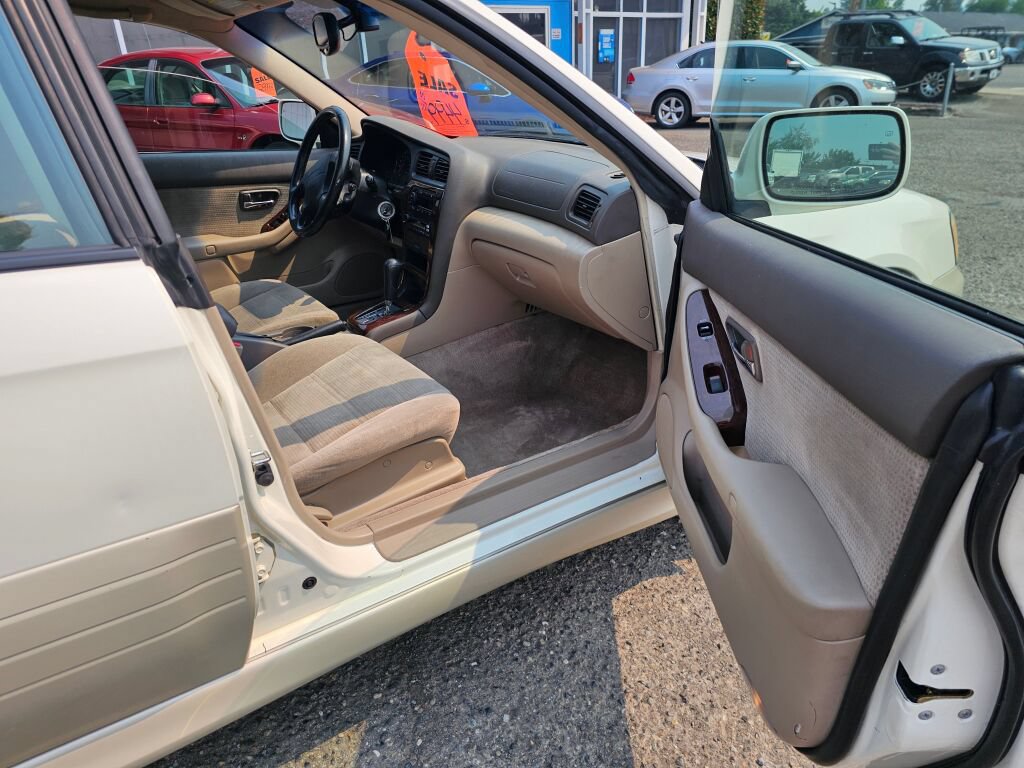 Used 2004 Subaru Outback H6 35th Anniversary Edition AWD/4WD image 12