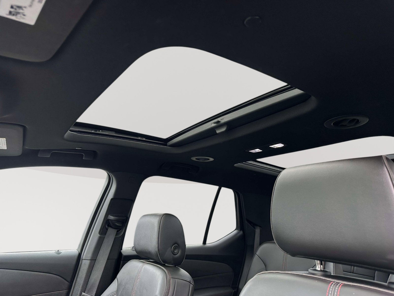 Certified 2023 Chevrolet Traverse RS image 8