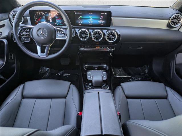 Used 2023 Mercedes-Benz CLA 250 image 19