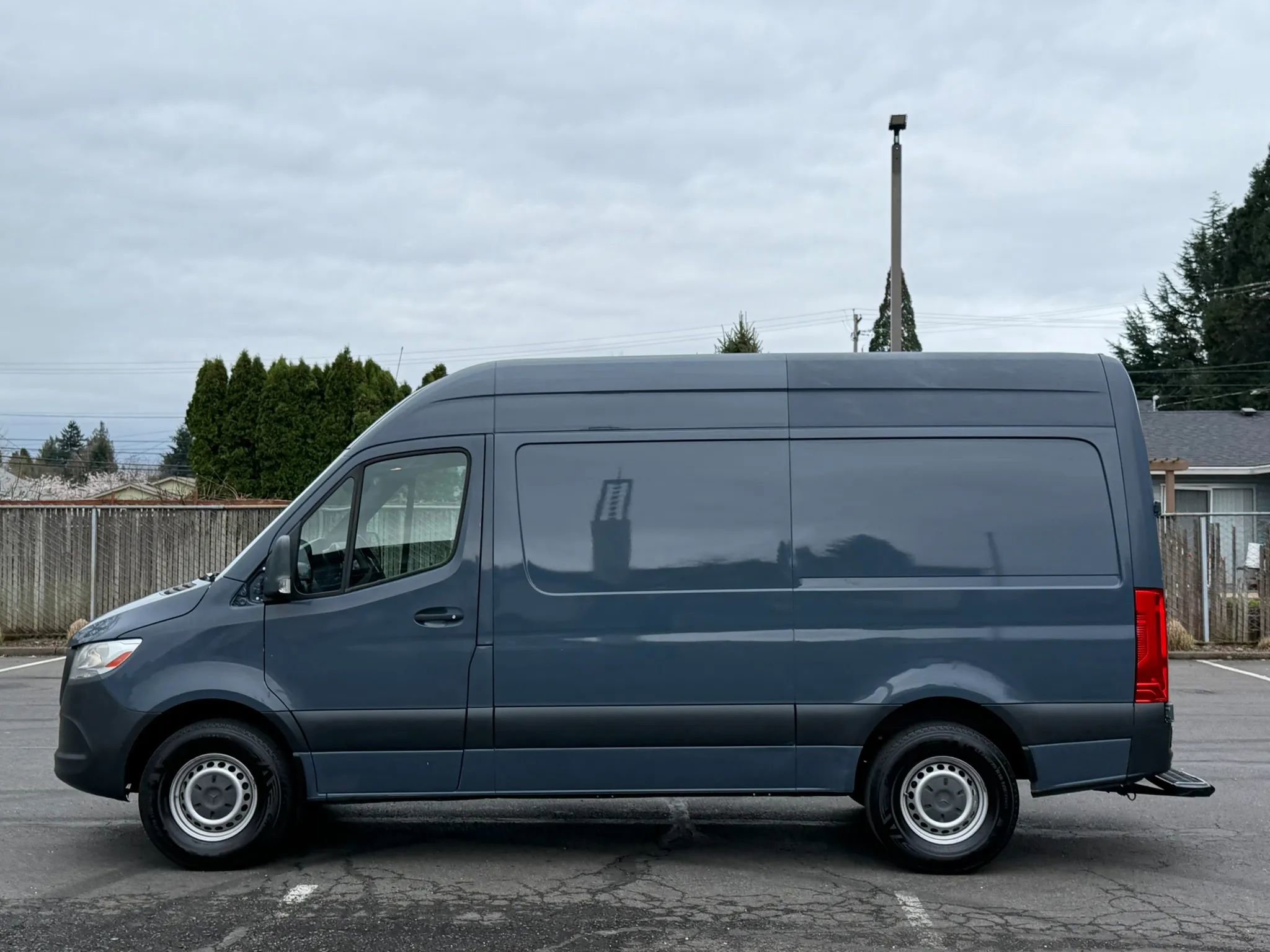 Used 2019 Mercedes-Benz Sprinter 144 image 2