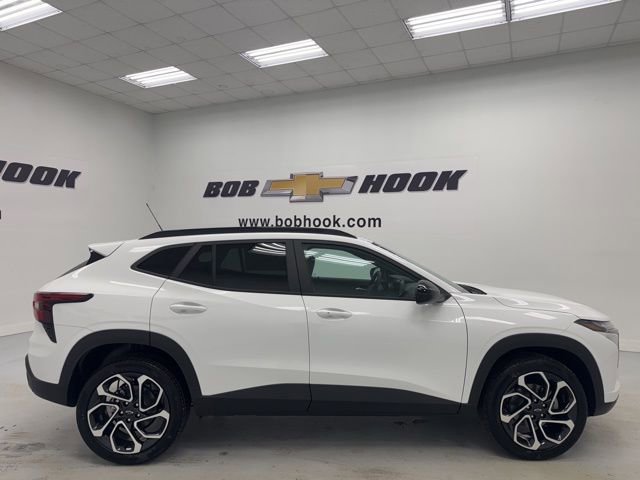 New 2026 Chevrolet Trax RS image 4