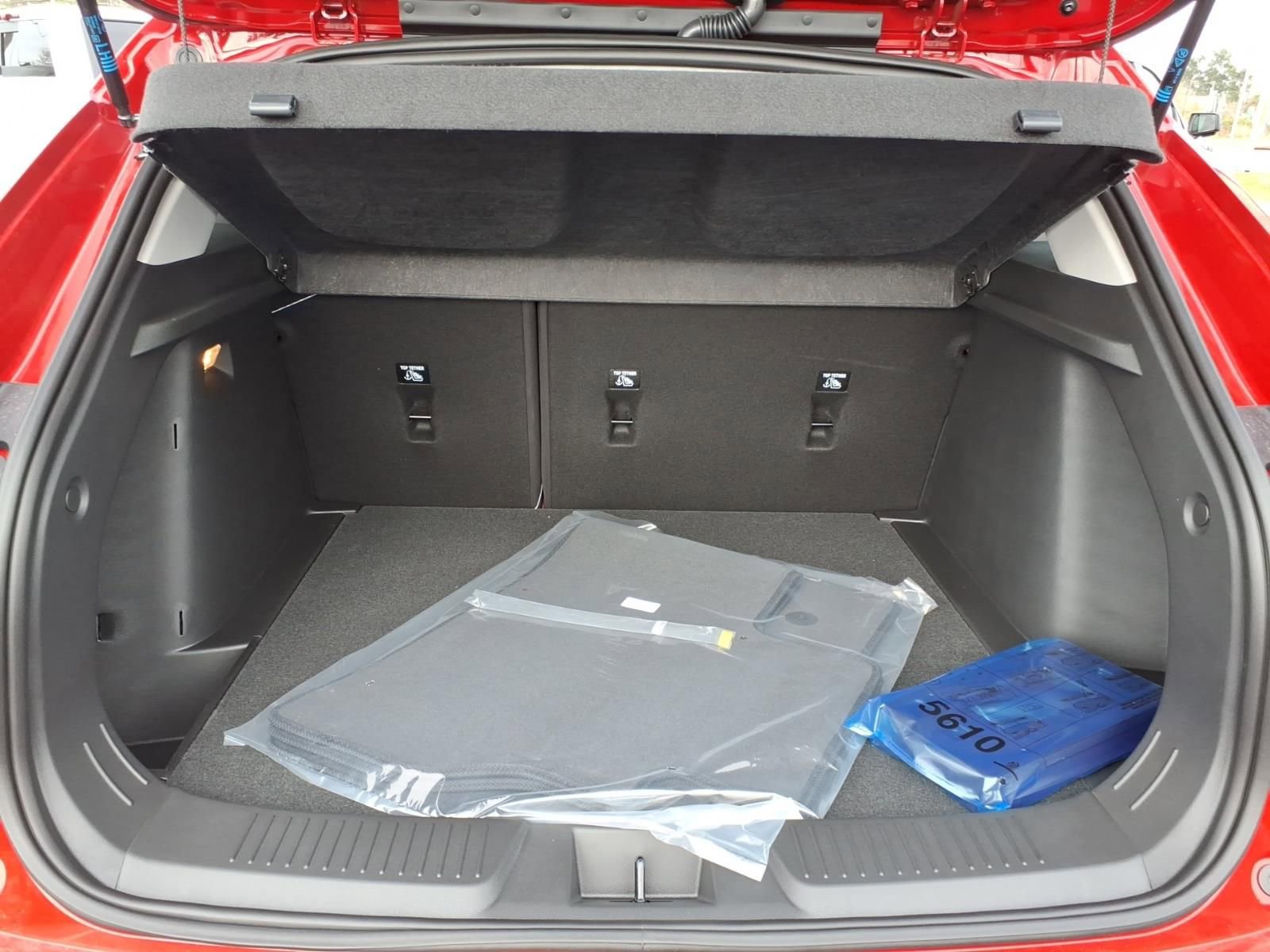 New 2026 Chevrolet Trax LT w/ Driver Confidence Package image 15