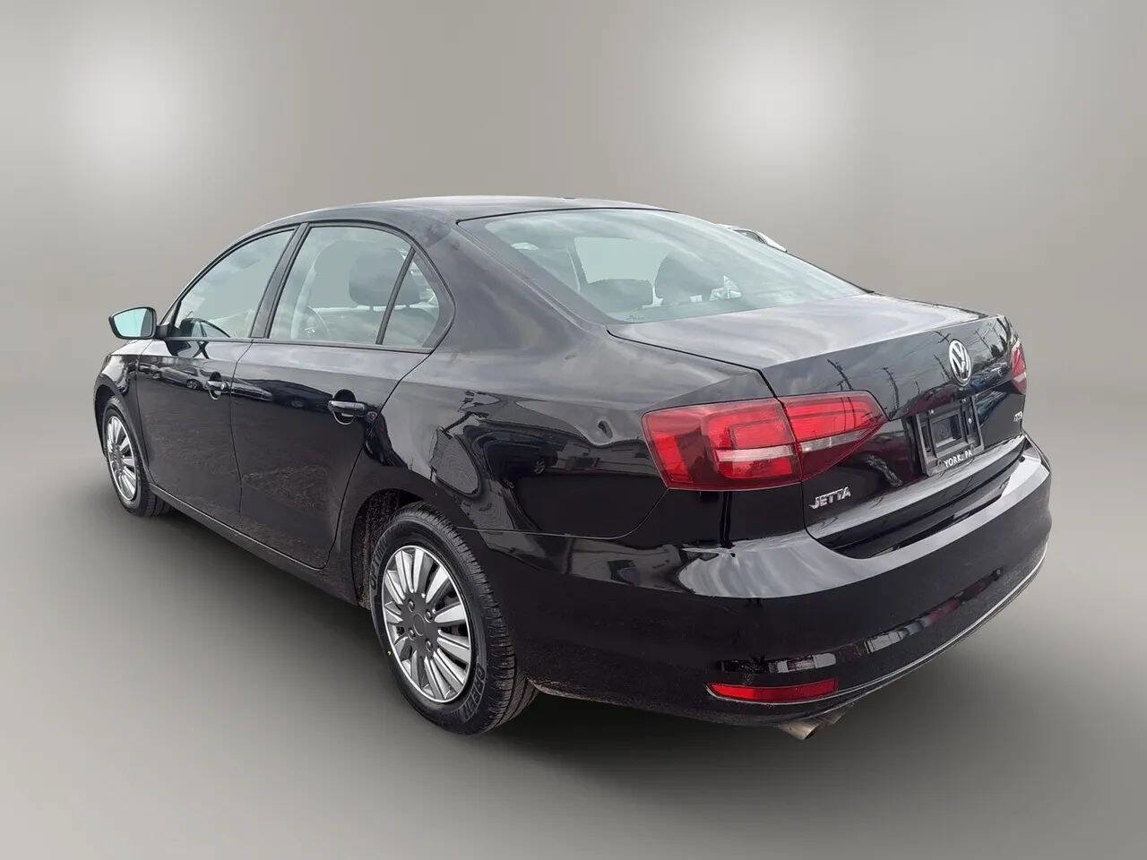 Used 2016 Volkswagen Jetta S image 5