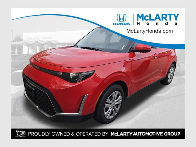 Used 2024 Kia Soul LX FWD image 1