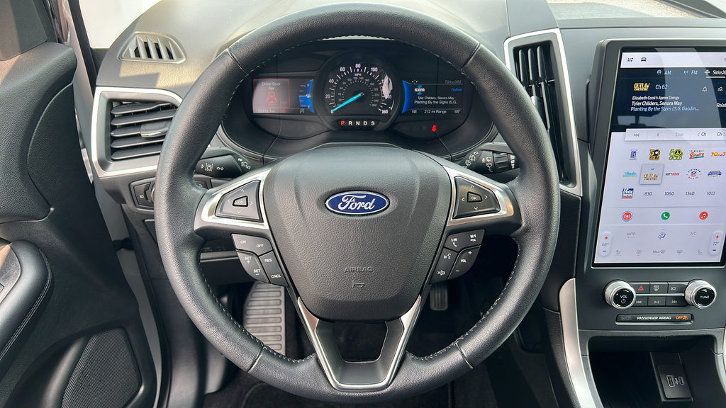 Used 2023 Ford Edge SEL w/ Convenience Package AWD/4WD image 15