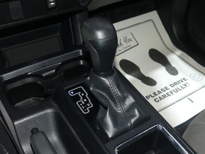 Used 2017 Toyota Tacoma SR image 34