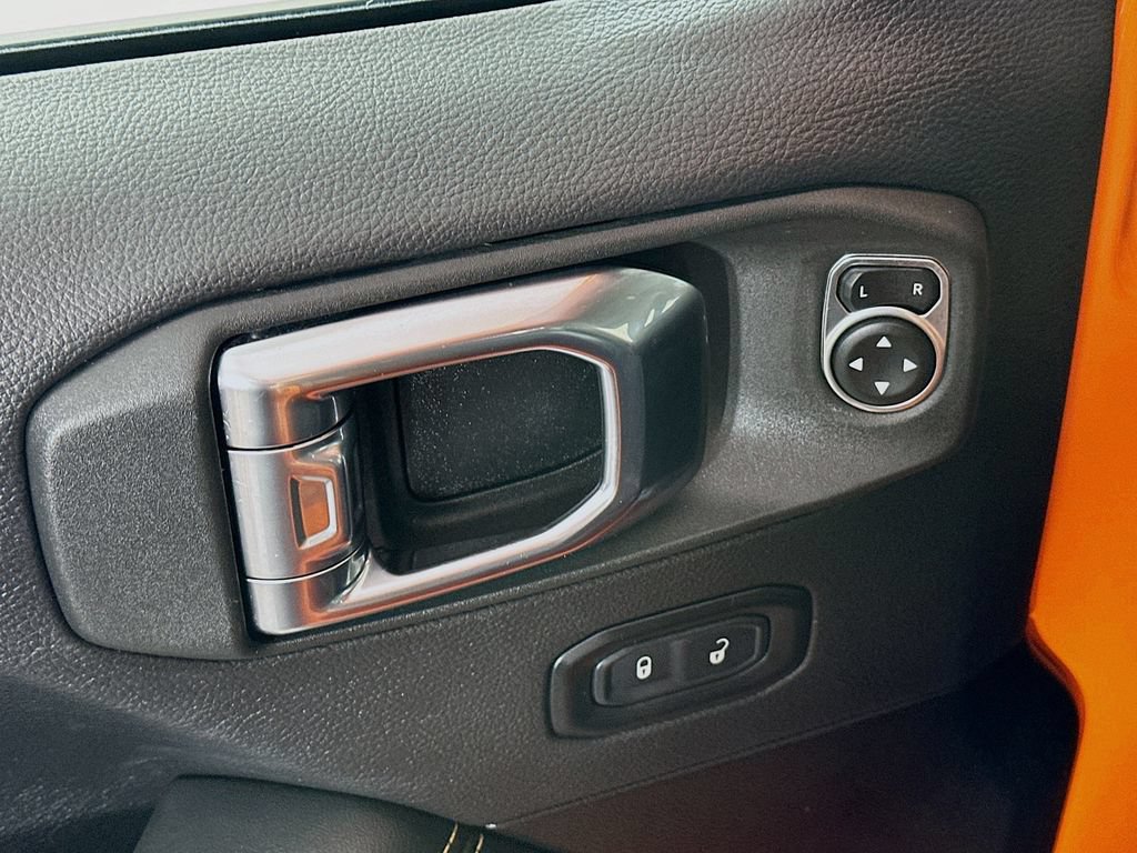 Certified 2025 Jeep Gladiator Sport AWD/4WD image 28