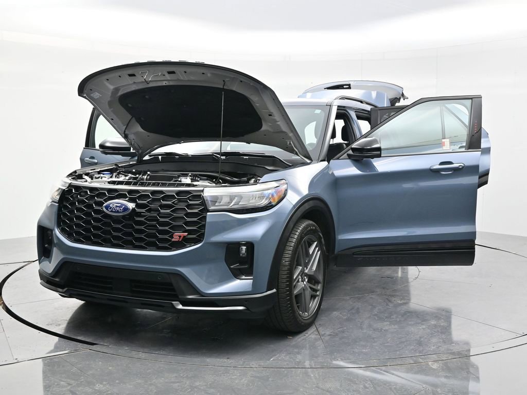 Used 2025 Ford Explorer ST w/ Sun And Sound Package image 59