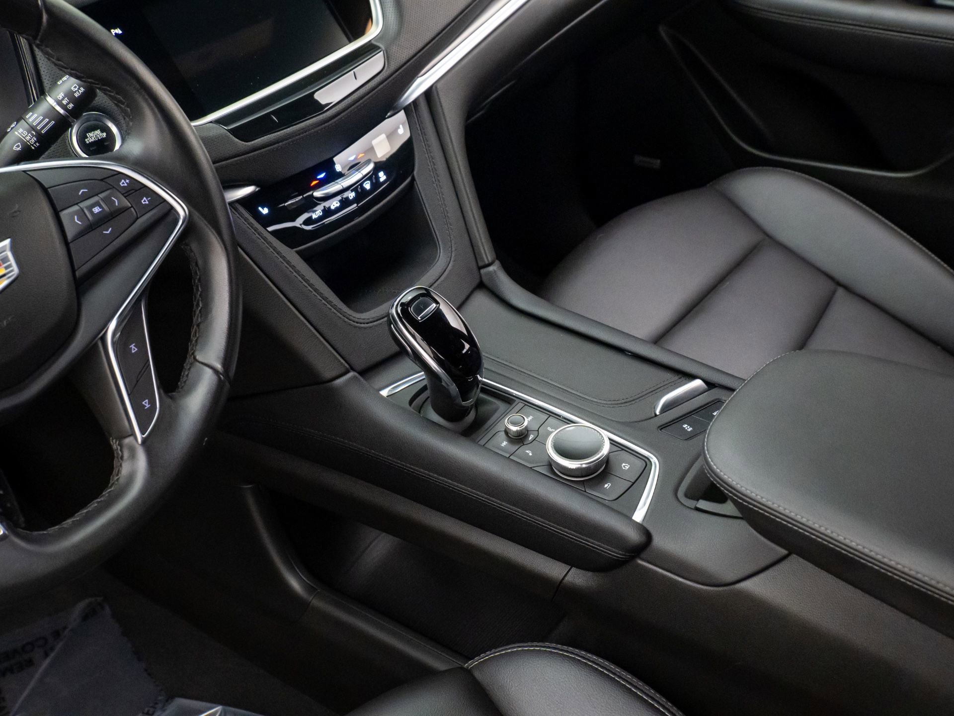 Certified 2023 Cadillac XT5 Luxury image 17