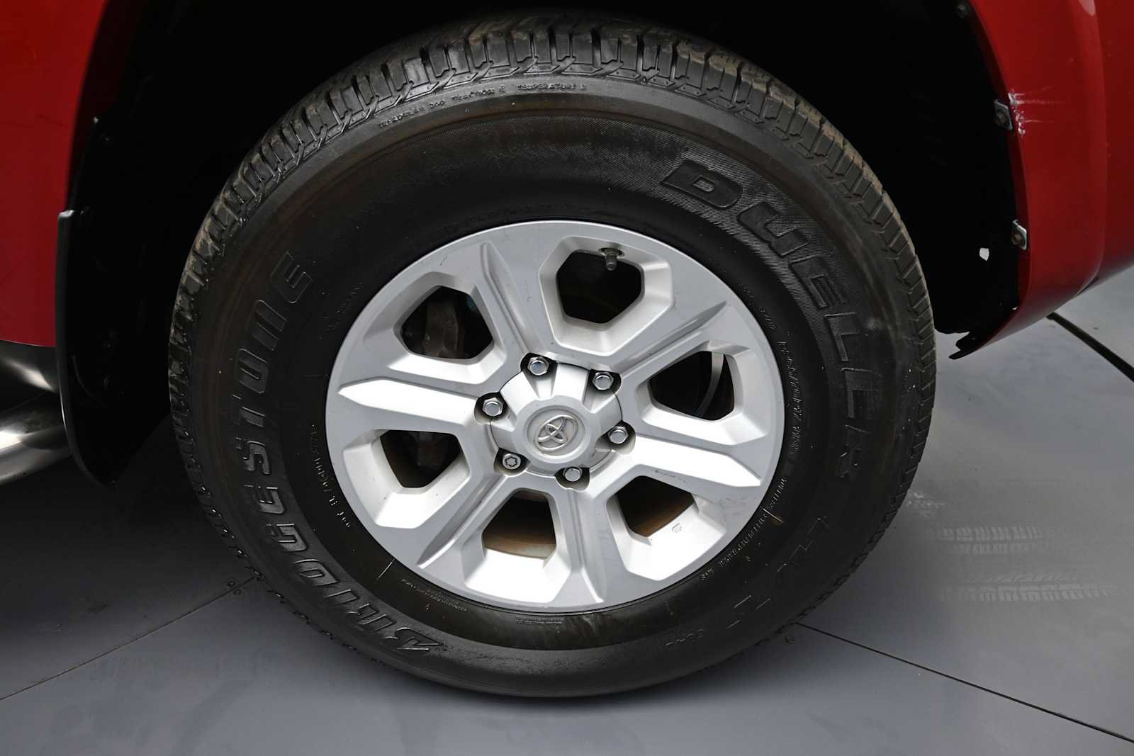 Used 2016 Toyota 4Runner SR5 AWD/4WD image 13