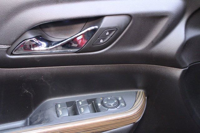 Used 2023 GMC Acadia SLE w/ LPO, Floor Liner Package AWD/4WD image 19