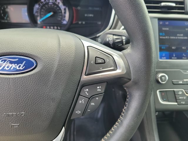 Used 2020 Ford Fusion SE w/ Equipment Group 151A FWD image 16