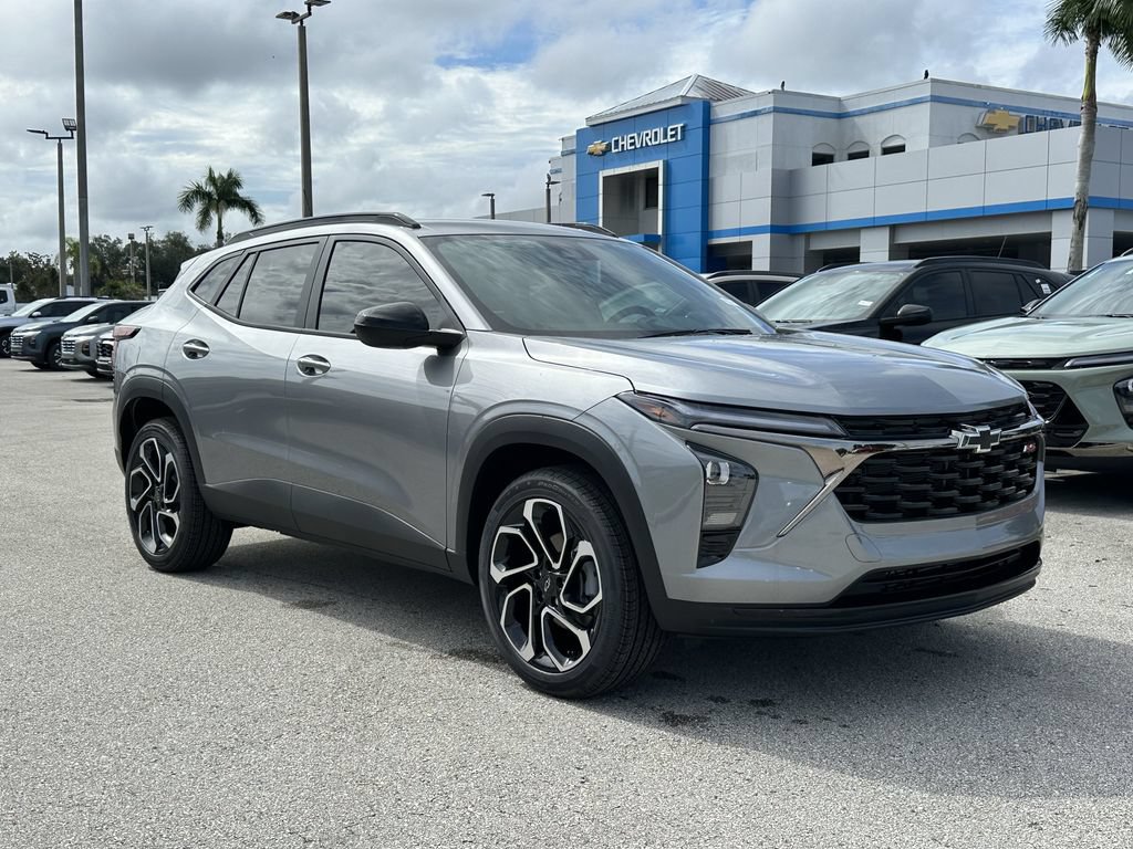 New 2026 Chevrolet Trax RS FWD image 2