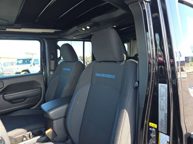 Used 2025 Jeep Wrangler Unlimited Rubicon 4xe w/ Safety Group image 19