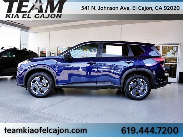 Used 2024 Nissan Rogue SV FWD image 6