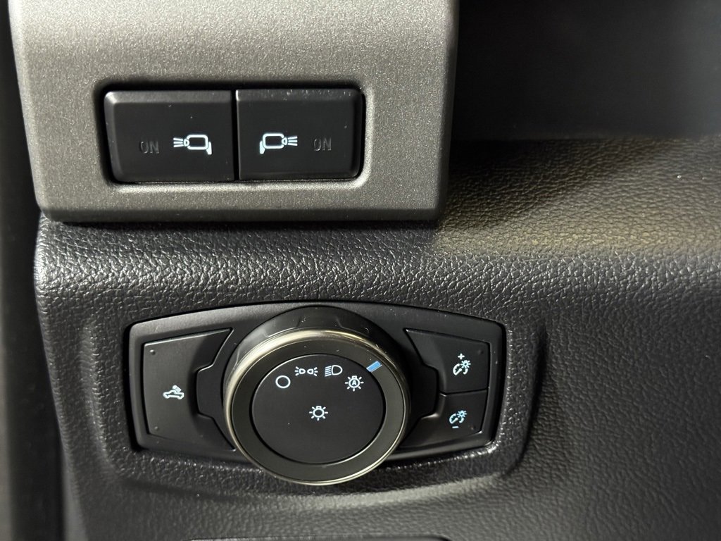 Used 2018 Ford F150 Raptor w/ Equipment Group 802A Luxury image 20