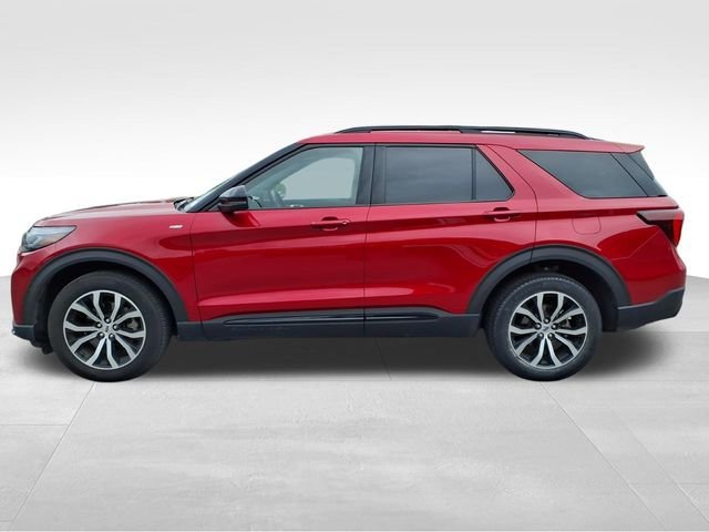 Used 2025 Ford Explorer ST-Line AWD/4WD image 7