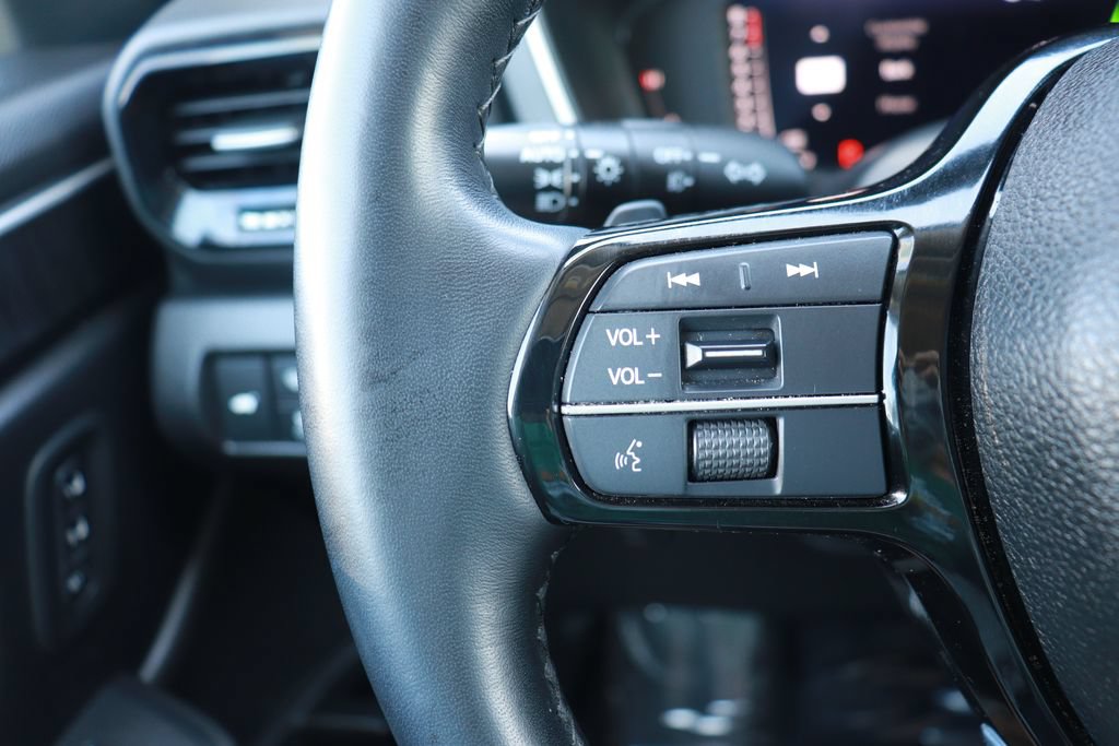 Used 2023 Honda Pilot Elite image 25