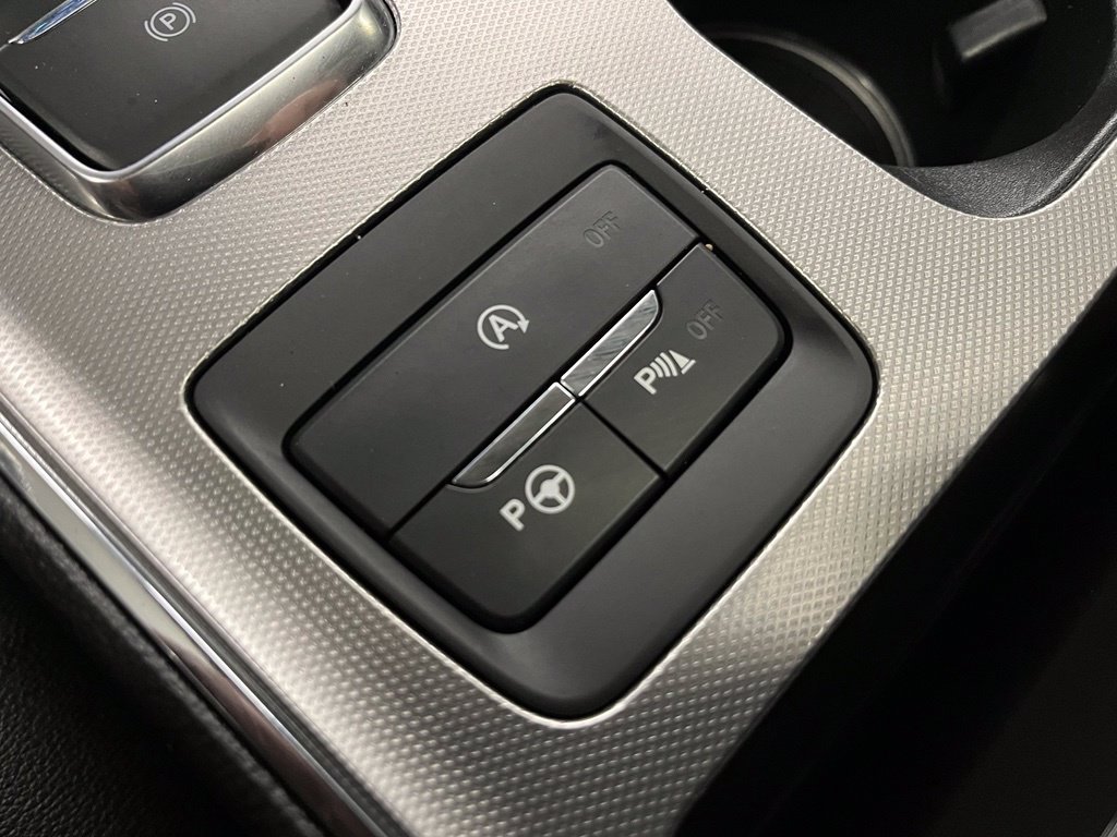 Used 2024 Ford Edge ST w/ Equipment Group 401A AWD/4WD image 15