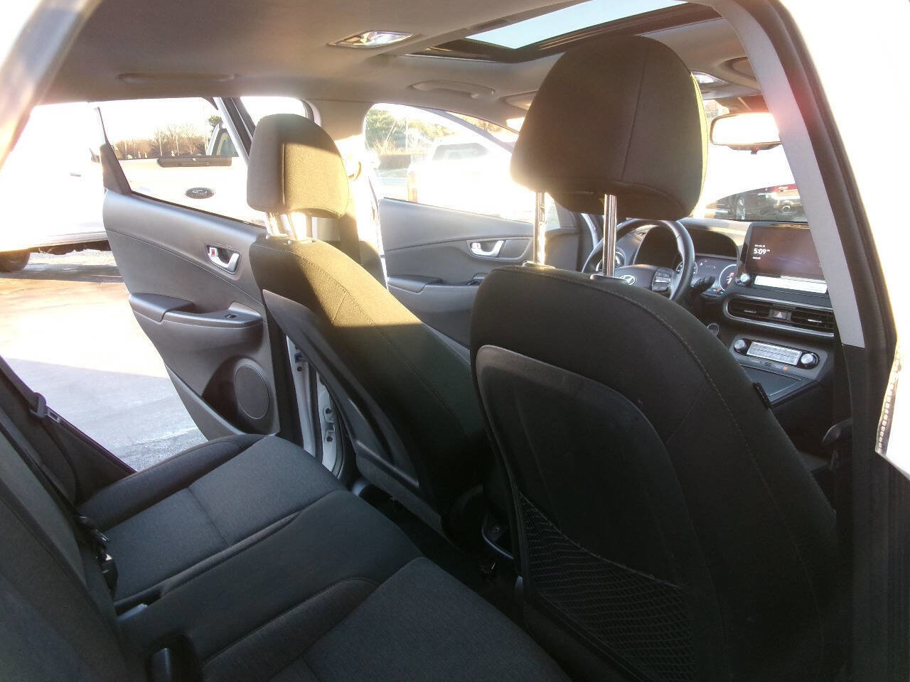 Used 2023 Hyundai Kona SEL image 20