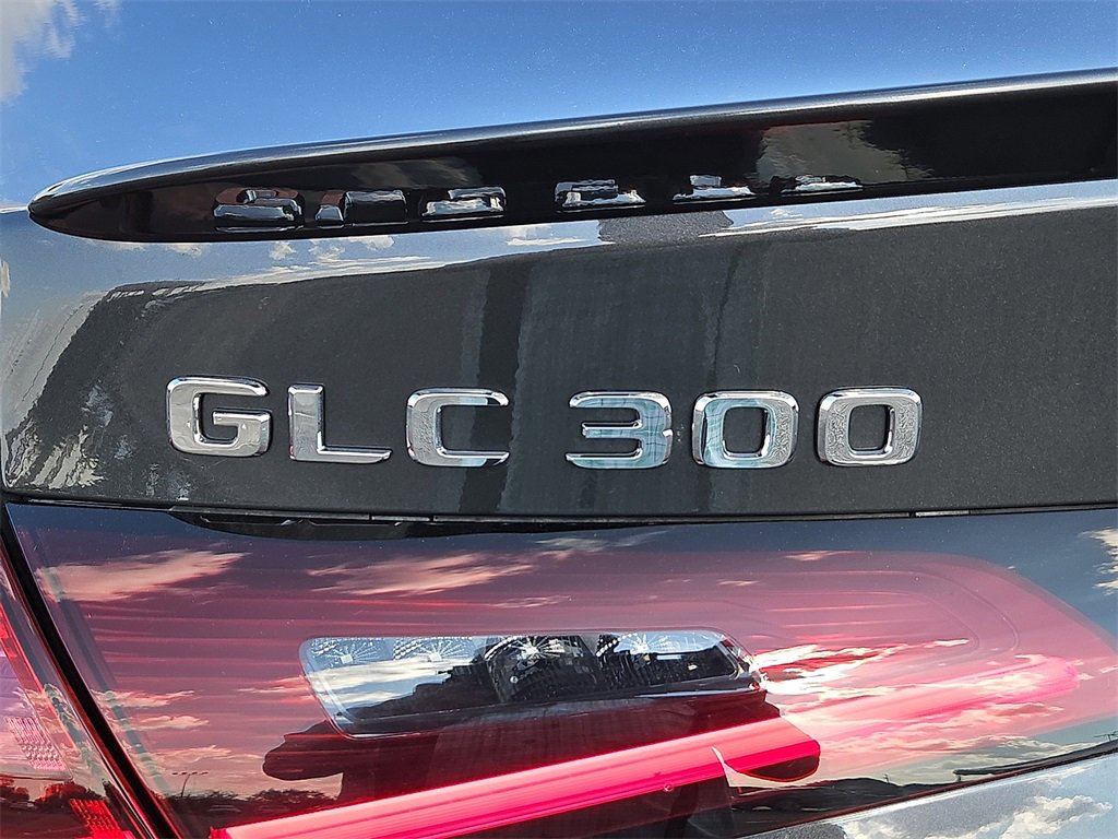 Certified 2025 Mercedes-Benz GLC 300 4MATIC image 14