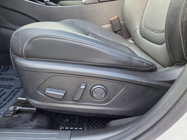 Used 2025 Hyundai Santa Cruz Limited AWD/4WD image 10
