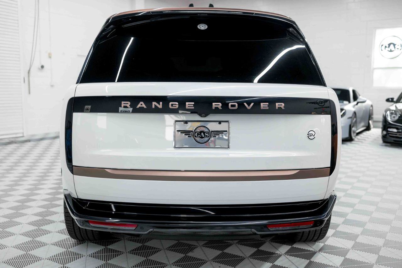 Used 2024 Land Rover Range Rover SV AWD/4WD image 9