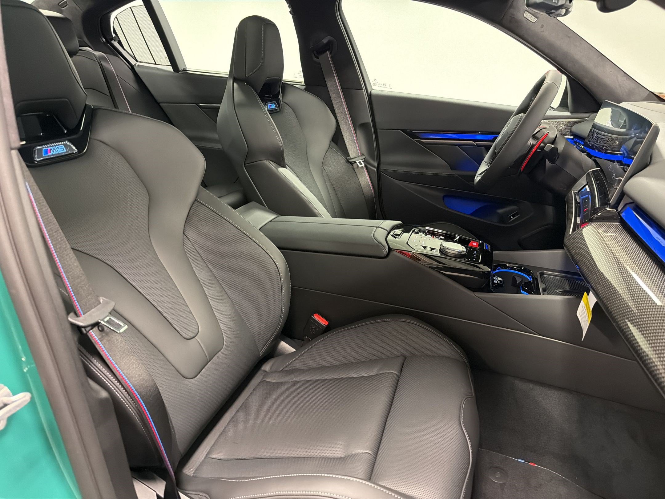 New 2027 BMW M5 w/ Executive Package AWD/4WD image 24