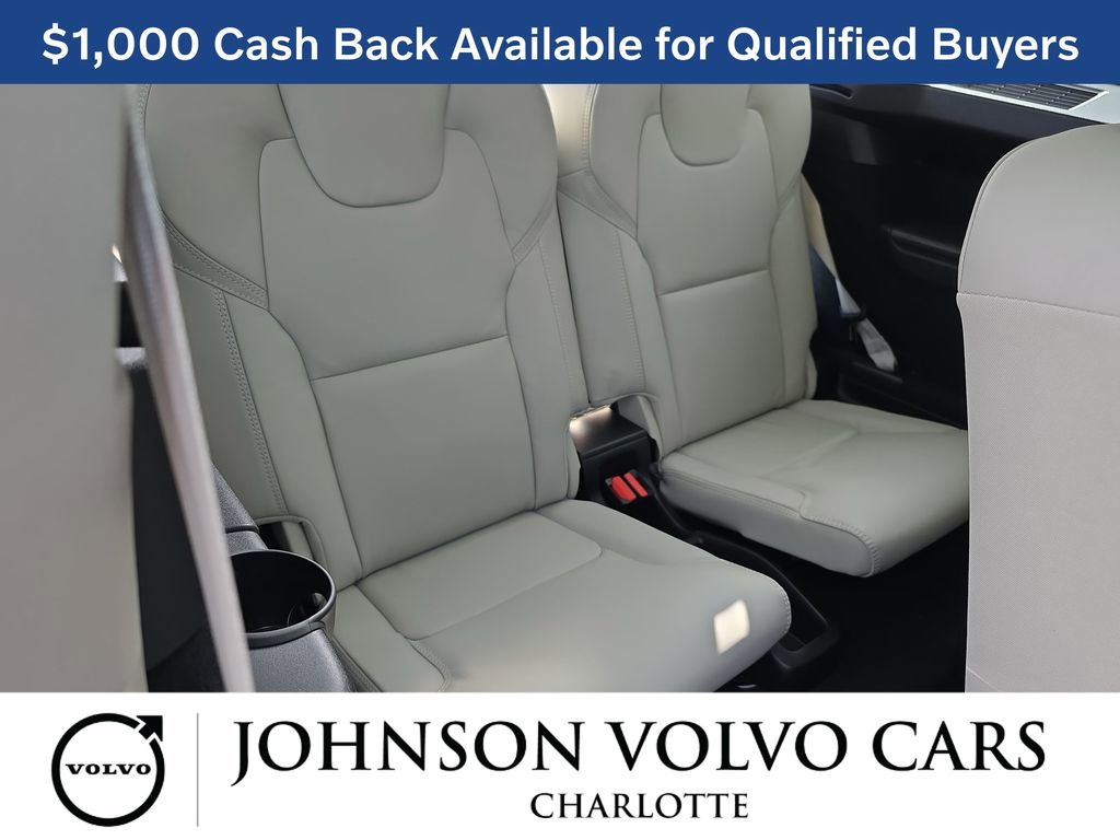 New 2026 Volvo XC90 T8 Ultra w/ Protection Package Premier AWD/4WD image 12