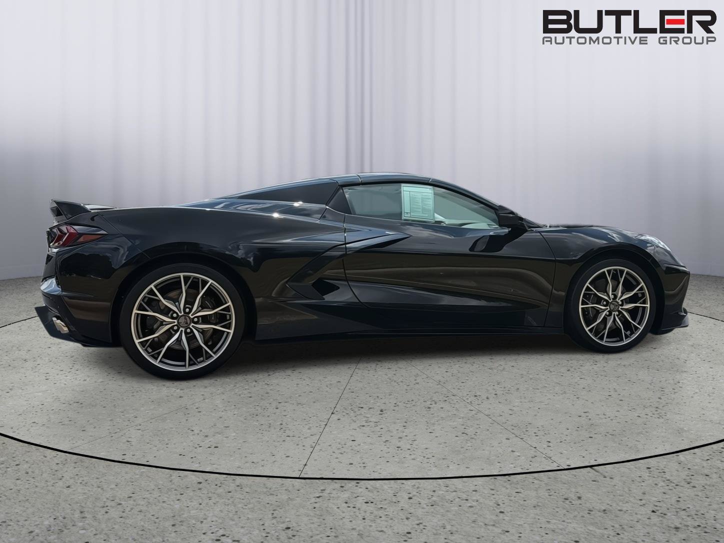 Used 2024 Chevrolet Corvette Stingray Premium Conv w/ Z51 Performance Package RWD image 7
