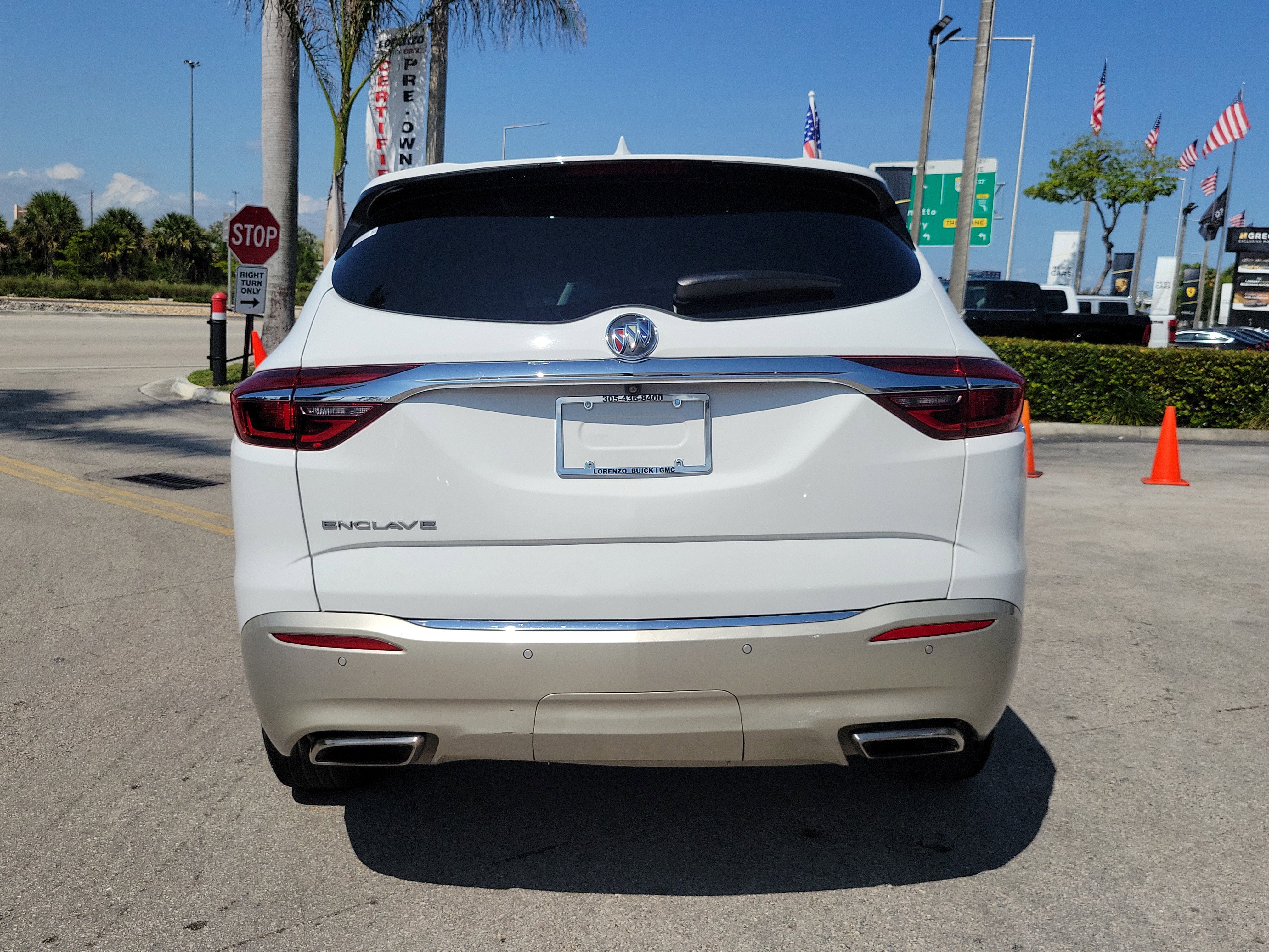 Used 2020 Buick Enclave Essence FWD image 6