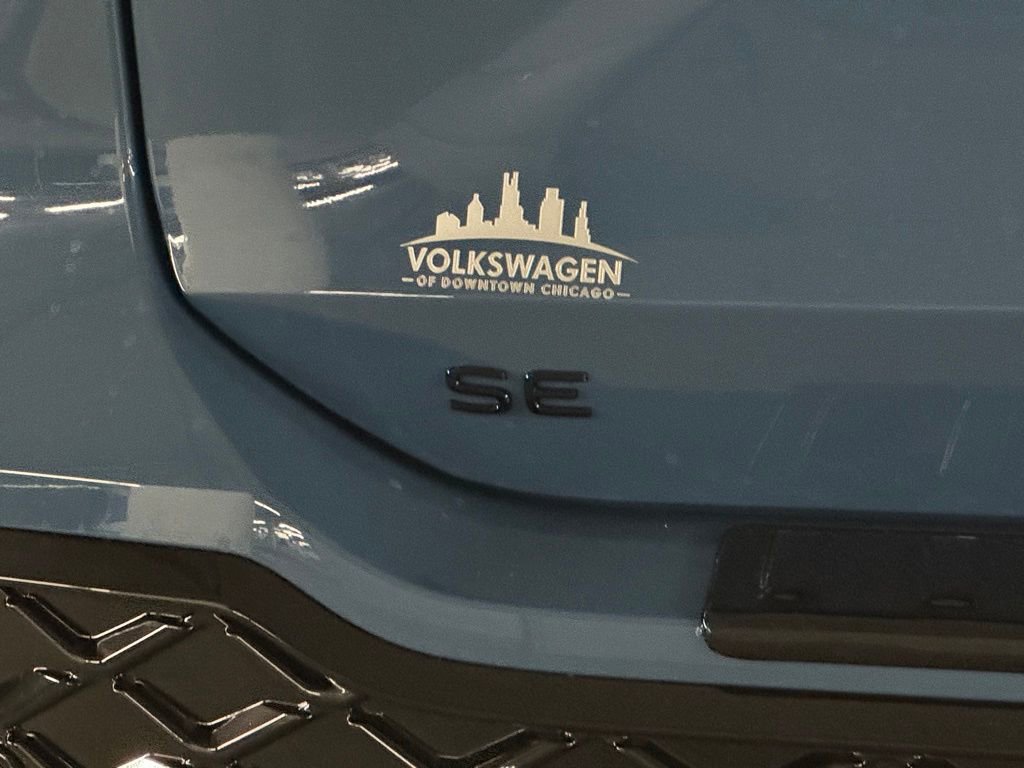 New 2025 Volkswagen Tiguan SE R-Line image 38