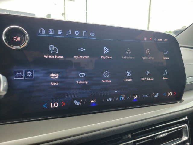 Used 2025 Chevrolet Traverse LT w/ Driver Confidence Package FWD image 21