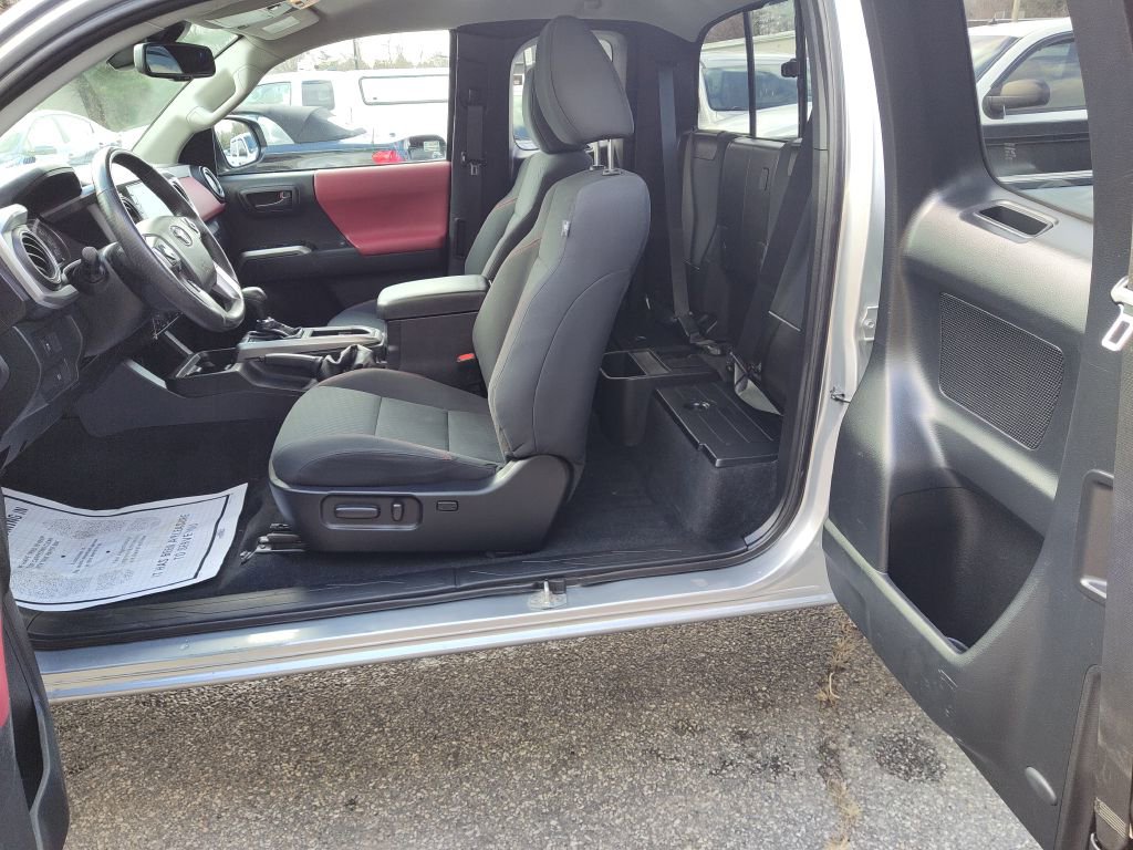 Used 2021 Toyota Tacoma SR5 image 13