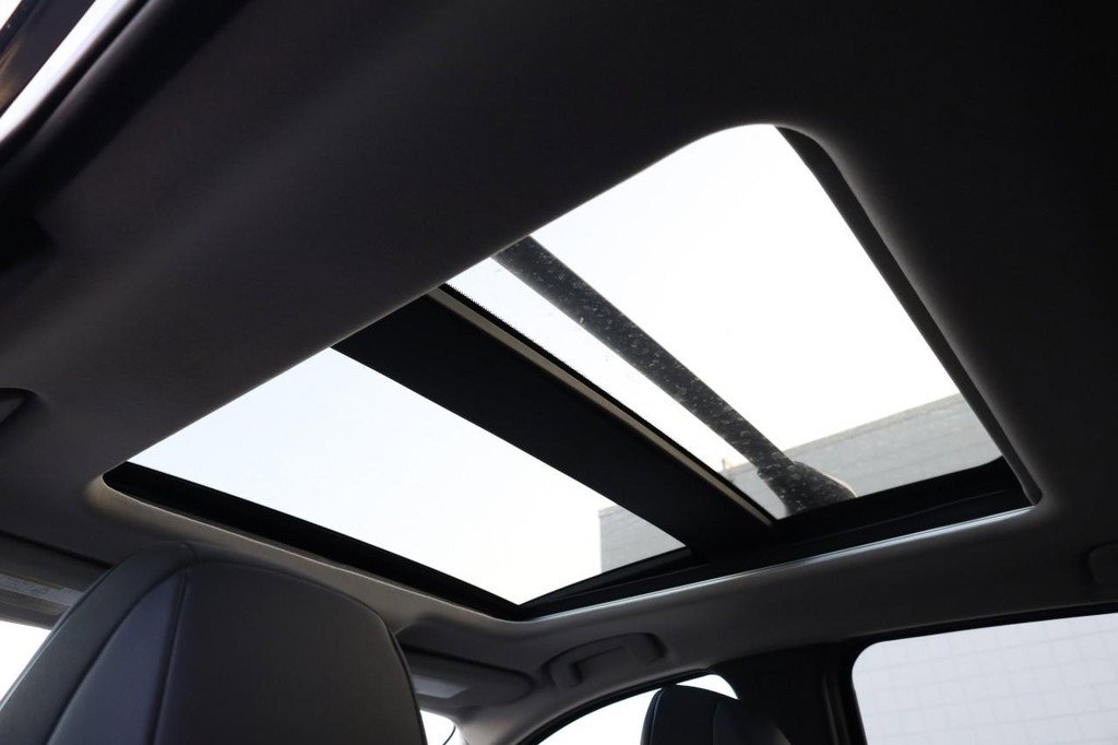 New 2026 Nissan Kicks SR w/ SR Premium Package image 9