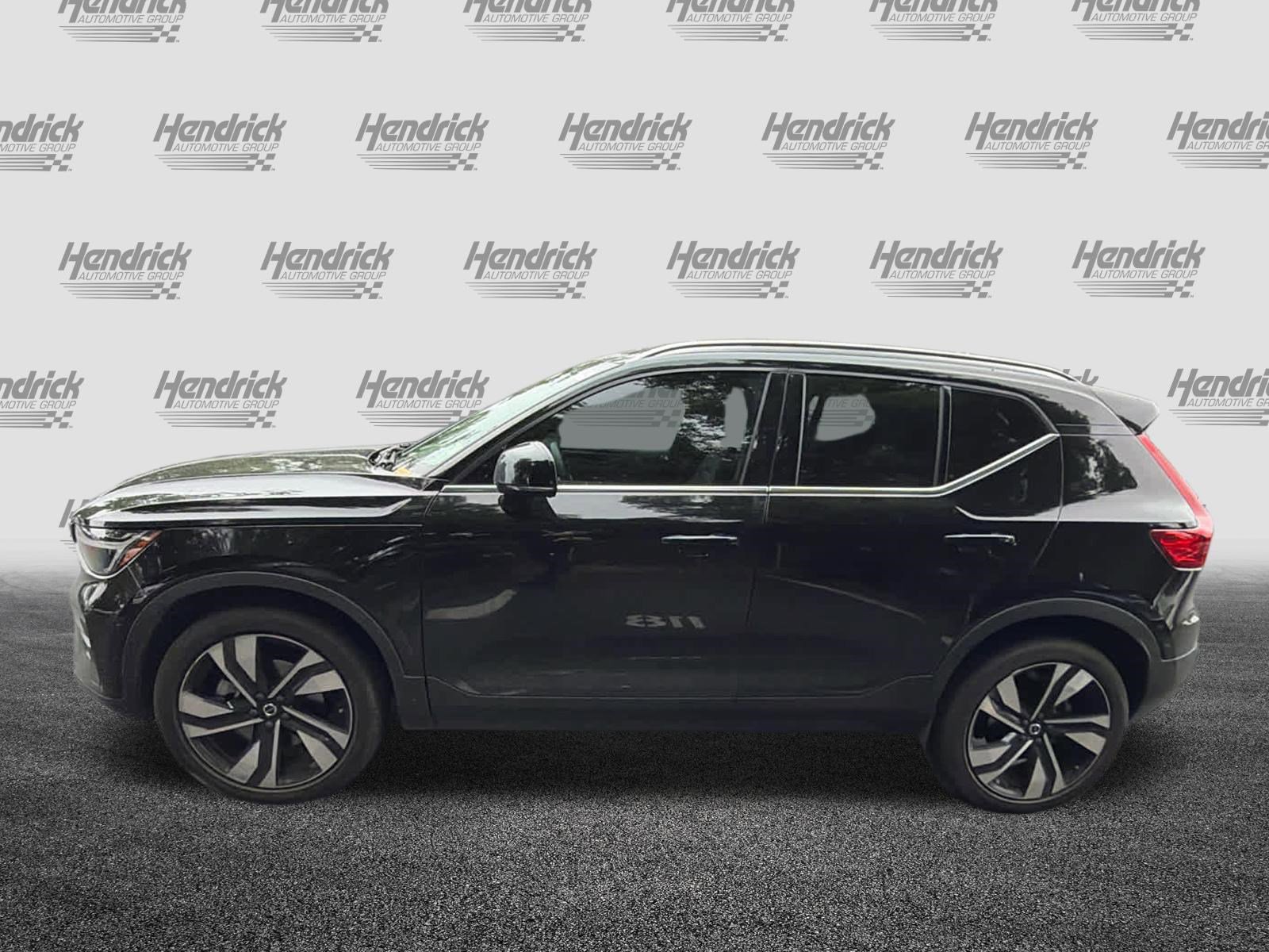 Certified 2023 Volvo XC40 B5 Plus w/ Protection Package Premier AWD/4WD image 10