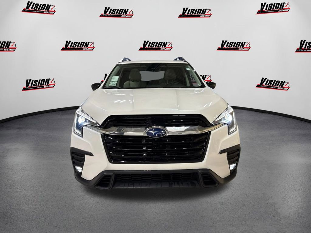 Used 2024 Subaru Ascent Limited w/ Technology Package image 2