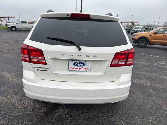 Used 2020 Dodge Journey SE FWD image 4