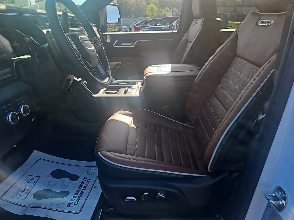 New 2026 GMC Sierra 3500 Denali Ultimate image 10