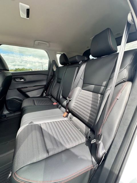 New 2026 Nissan Rogue Rock Creek image 29