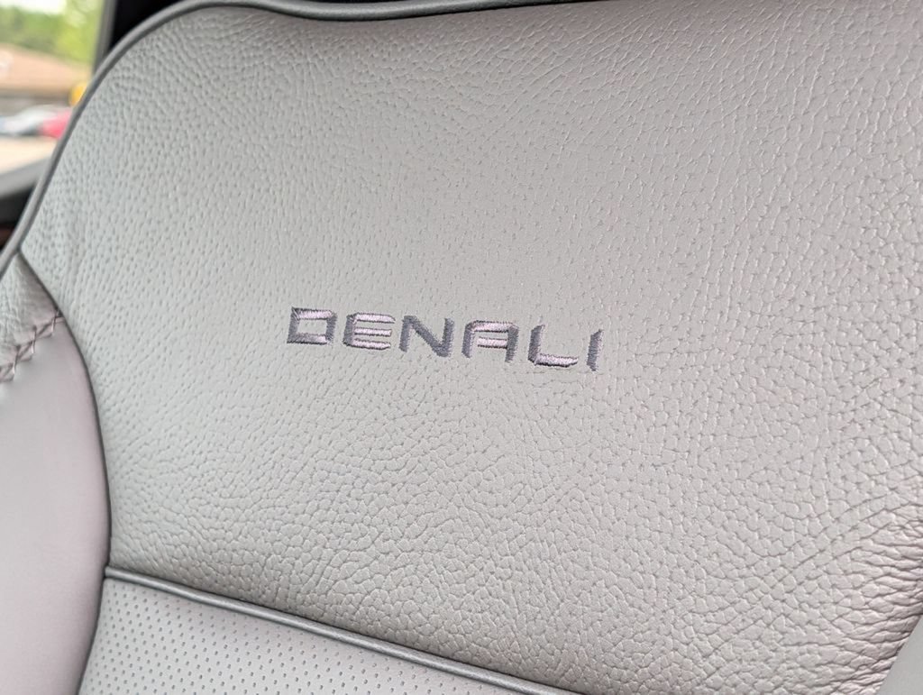 New 2026 GMC Sierra 1500 Denali w/ Denali Reserve Package AWD/4WD image 48