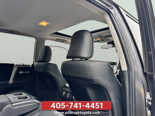 Used 2021 Toyota 4Runner Limited AWD/4WD image 31